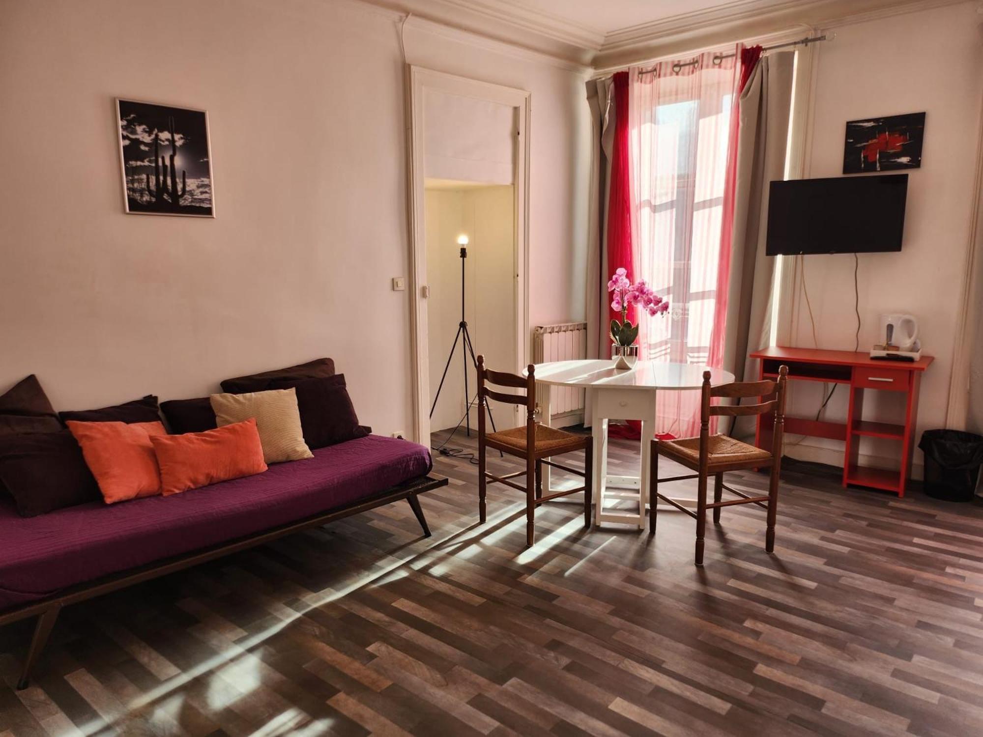 La Maison De Mathilde Alençon Eksteriør billede