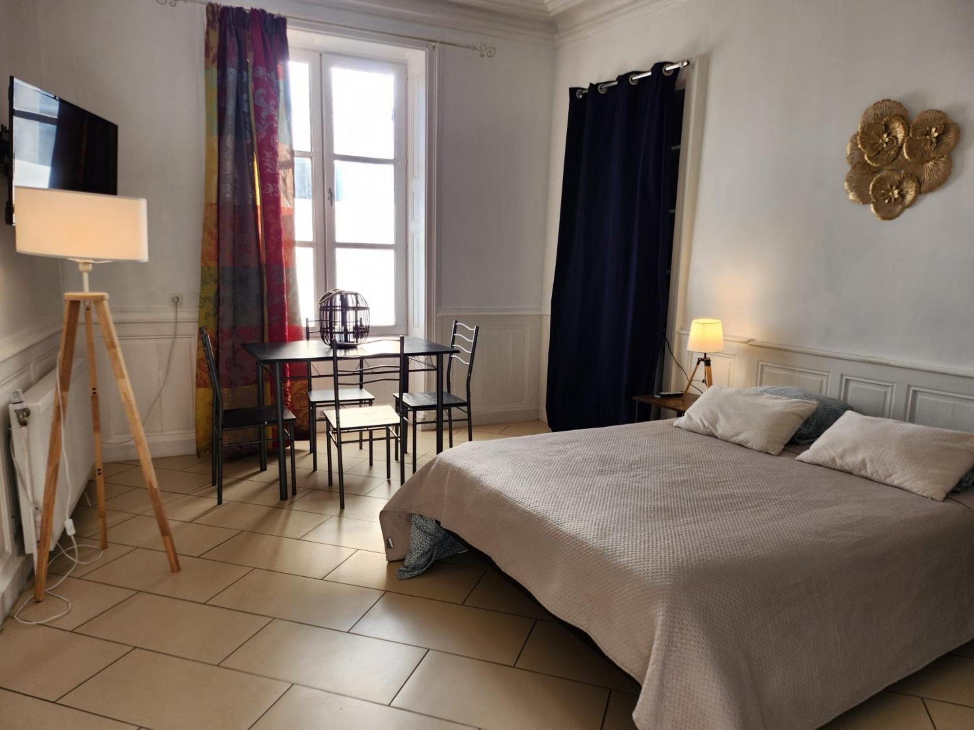 La Maison De Mathilde Alençon Eksteriør billede